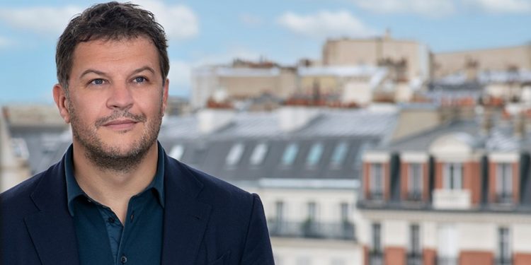 Guillaume Musso : quelle est sa stratégie pour lancer ses nouveaux romans ?