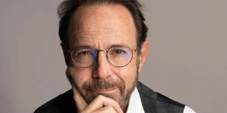 Quand paraîtra le nouveau roman 2025 de Marc Levy ?